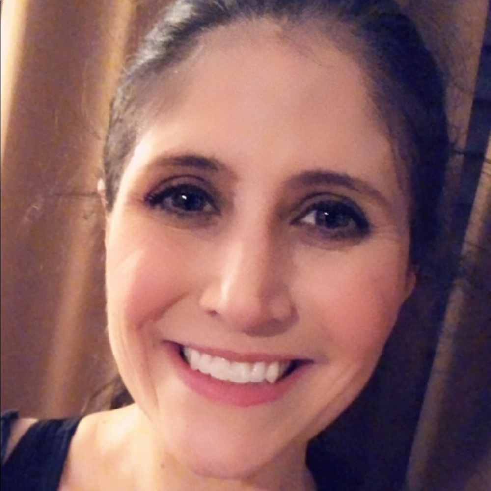 Meet your Posher, Jennifer